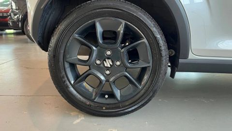 Car image 15