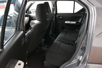 Car image 7