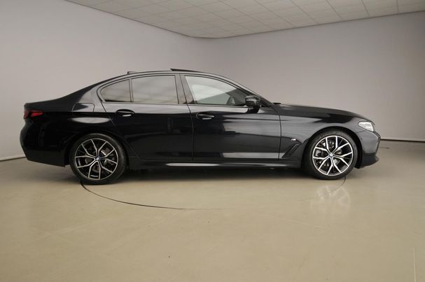 BMW 520i 135 kW image number 3