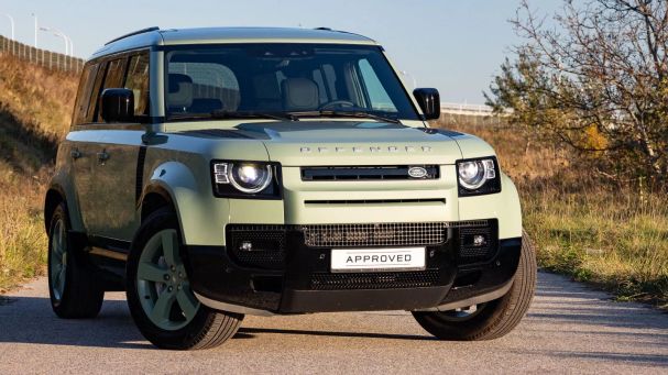 Land Rover Defender 221 kW image number 2