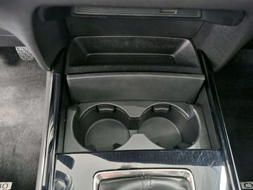 Car image 36