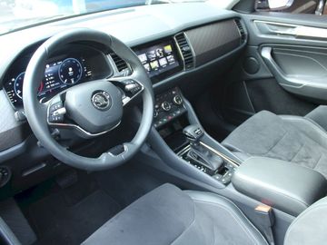 Car image 26