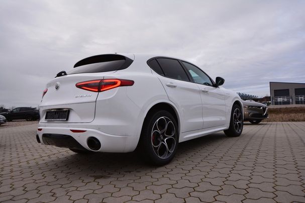 Alfa Romeo Stelvio 2.0 Turbo 16V 206 kW image number 2