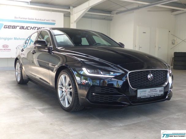 Jaguar XE 184 kW image number 2