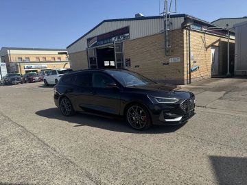 Car image 25