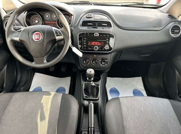 Car image 24