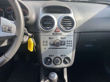 Car image 15