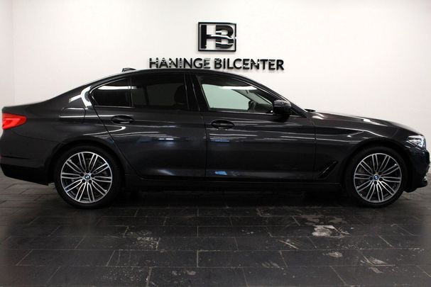 BMW 530i Sport Line 185 kW image number 6