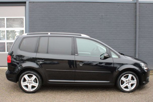 Volkswagen Touran 1.4 TSI Highline 103 kW image number 4