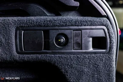 Car image 33