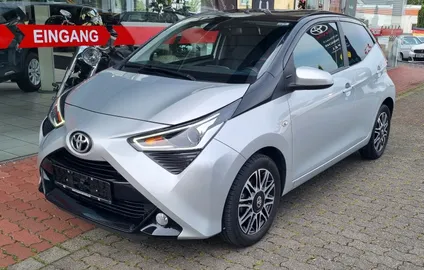 Car image 1