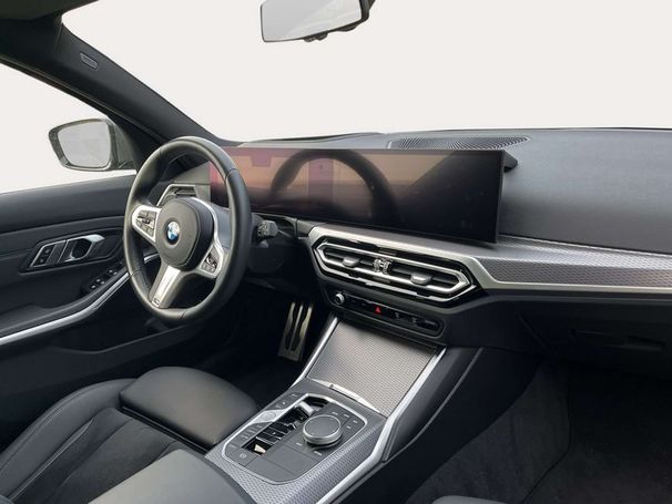 BMW 320i Touring 135 kW image number 26