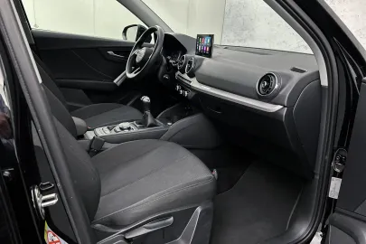 Car image 31
