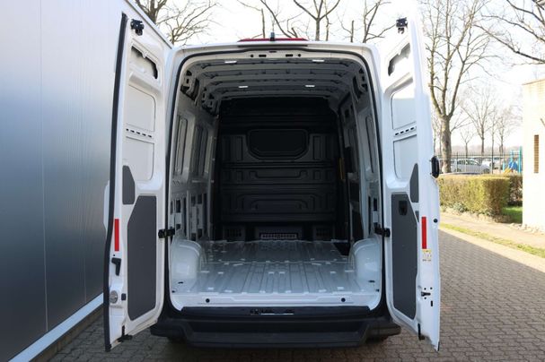 Volkswagen Crafter 100 kW image number 5