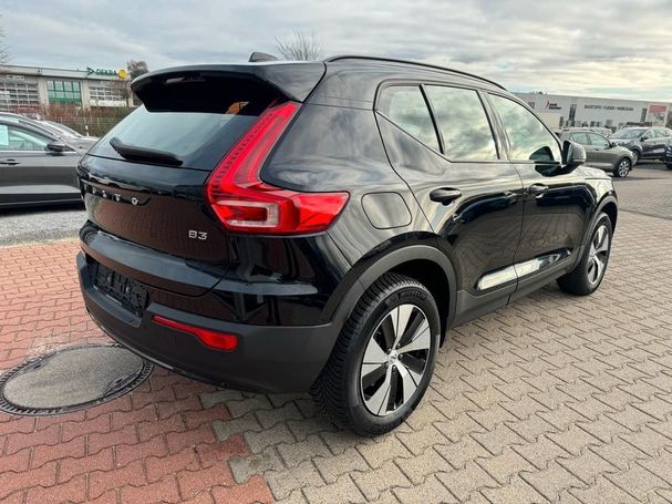 Volvo XC40 B3 Plus Dark 120 kW image number 7