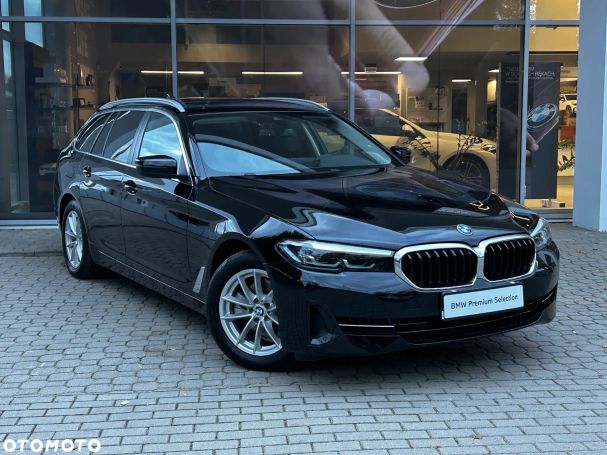 BMW 520i Touring 135 kW image number 7