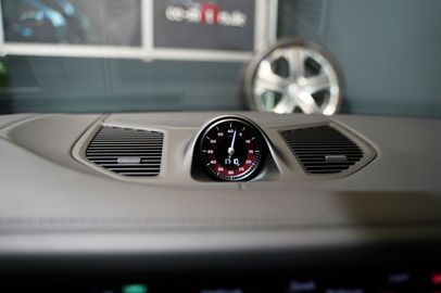 Car image 37