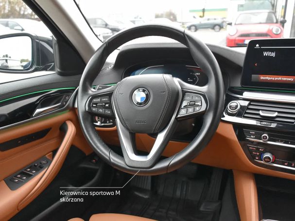 BMW 520d Touring xDrive Luxury Line 140 kW image number 26