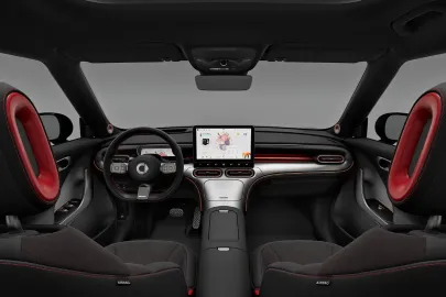 Car image 4