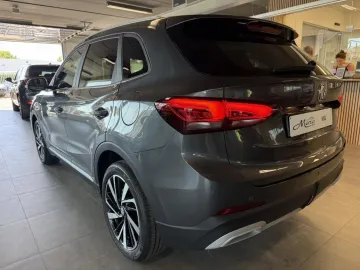 Car image 37