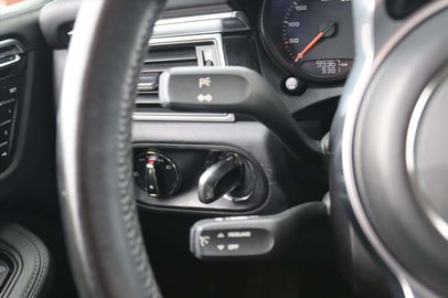 Car image 36