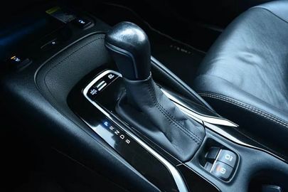 Car image 26