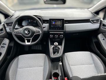 Car image 11