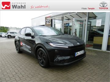 Car image 24