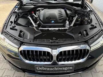 Car image 43