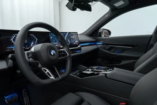 BMW 520d Touring xDrive 145 kW image number 21