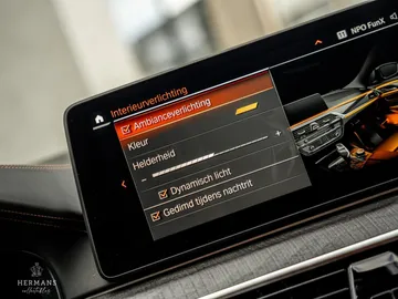 Car image 35
