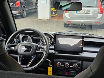 Car image 12