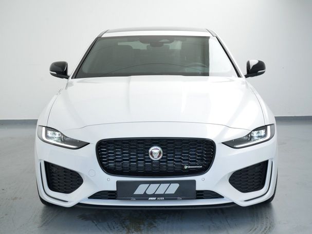 Jaguar XE D200 R-Dynamic Black 150 kW image number 2