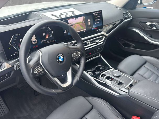 BMW 320i Touring 135 kW image number 9