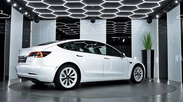 Tesla Model 3 AWD 353 kW image number 10