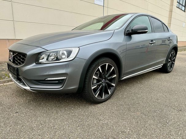 Volvo S60 Cross Country D4 AWD Summum 140 kW image number 1