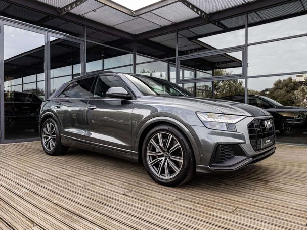 Audi Q8 55 TFSIe quattro 280 kW image number 6