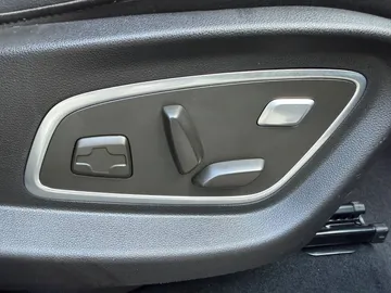 Car image 41