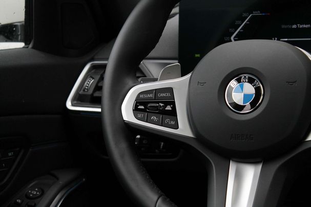 BMW 320i Touring 135 kW image number 29