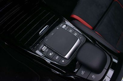 Car image 37