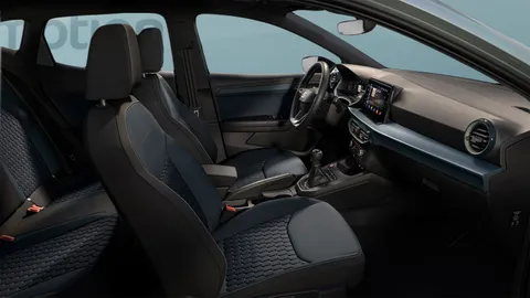 Car image 9