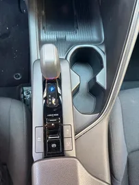 Car image 40