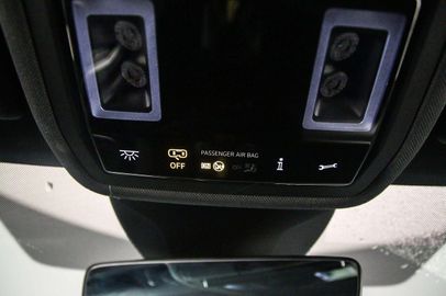 Car image 36