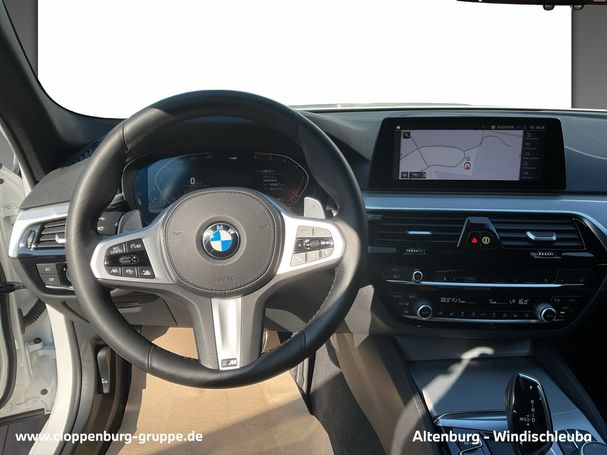 BMW 520d xDrive 140 kW image number 14