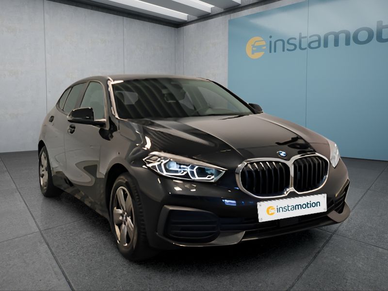 BMW 118i Advantage Live