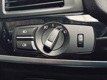 Car image 33