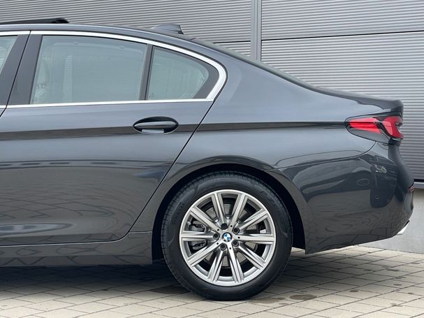 BMW 520d 140 kW image number 13