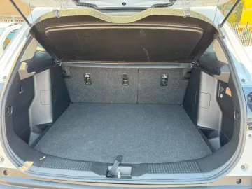 Car image 35
