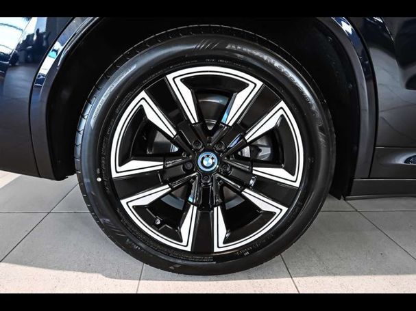 BMW iX3 M Sport 210 kW image number 5