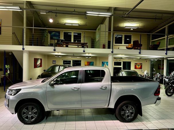 Toyota Hilux 4x4 Double Cab 110 kW image number 2